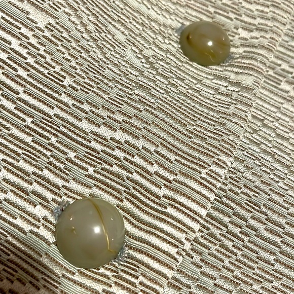 Banu Paris sz 8 lined textured suit. Jade like buttons. Smoke/Pet free - Picture 5 of 5